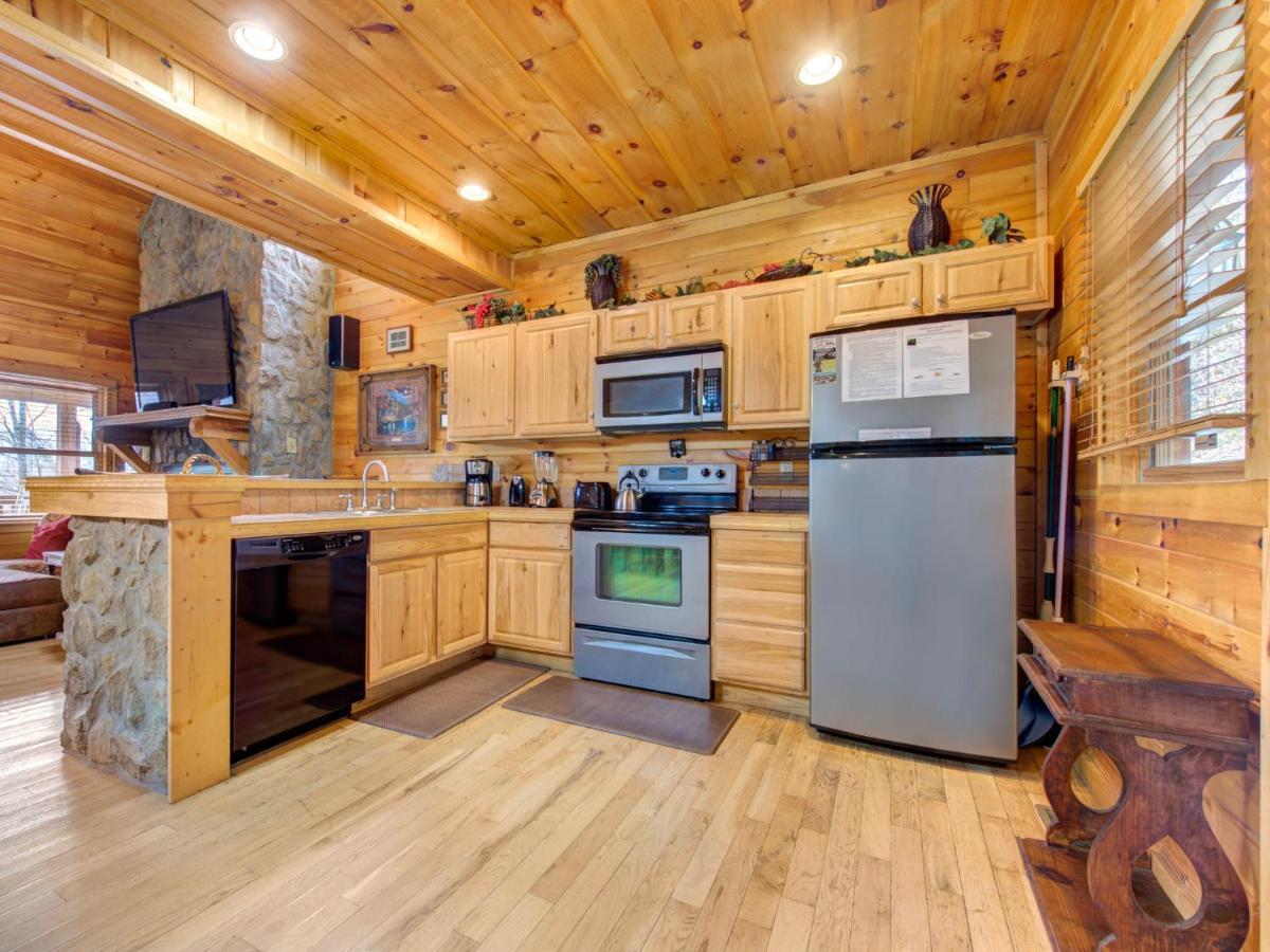 Splashing Sunrise, 2 Bedrooms, Private Pool, Arcade, Hot Tub, Sleeps 6 Pigeon Forge Exterior foto